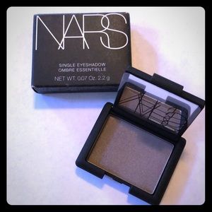 NARS single eyeshadow - Lhasa.
